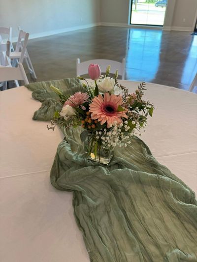 Baby shower table centerpiece