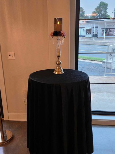 Celebration cocktail table